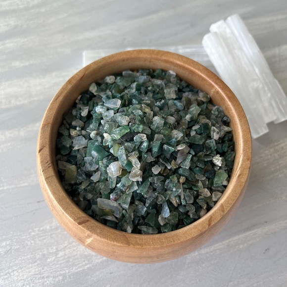 Moss Agate Chips - Picture 3 of 4